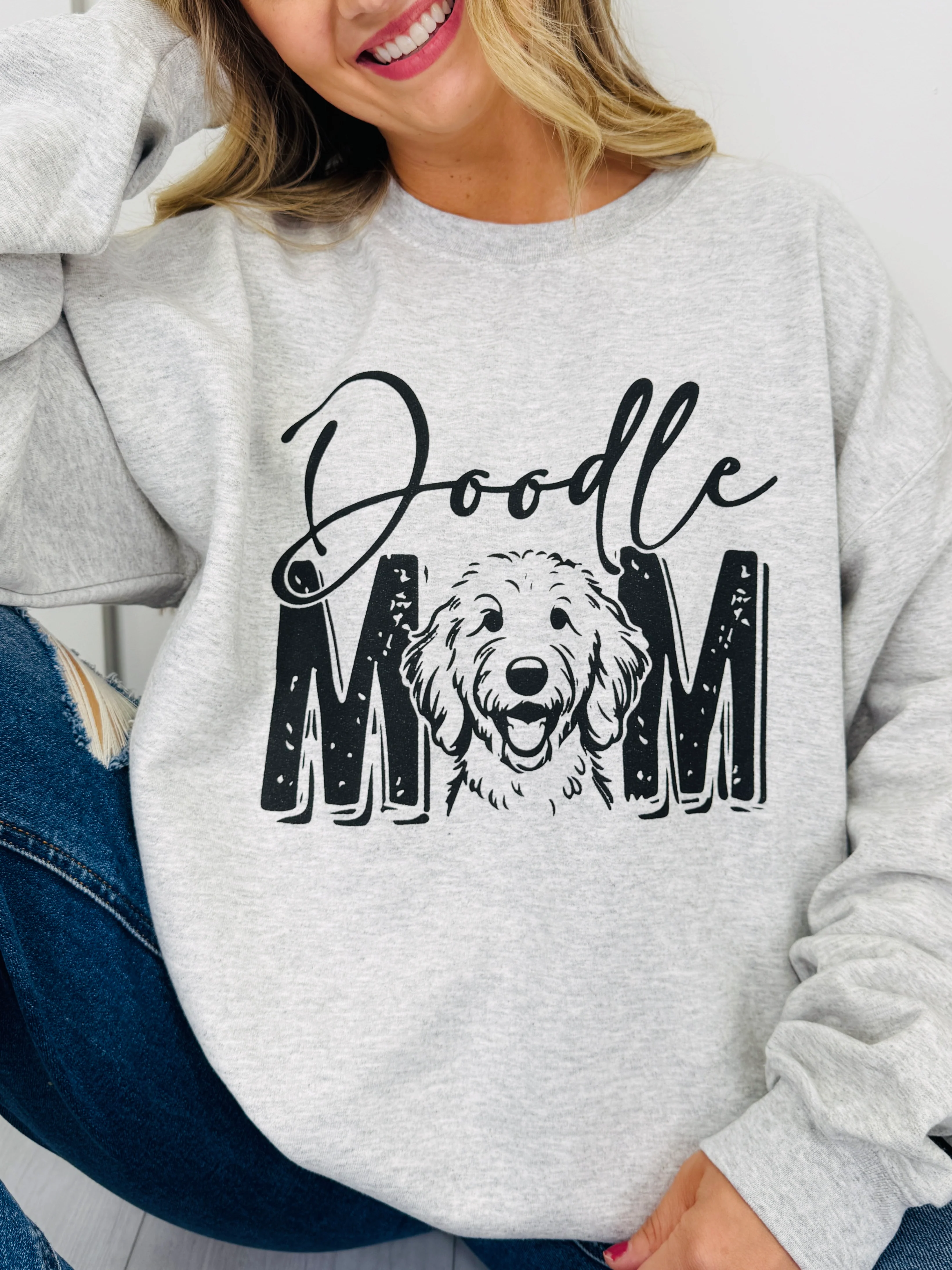 Doodle Mom Graphic Crewneck Sweatshirt - Image 2