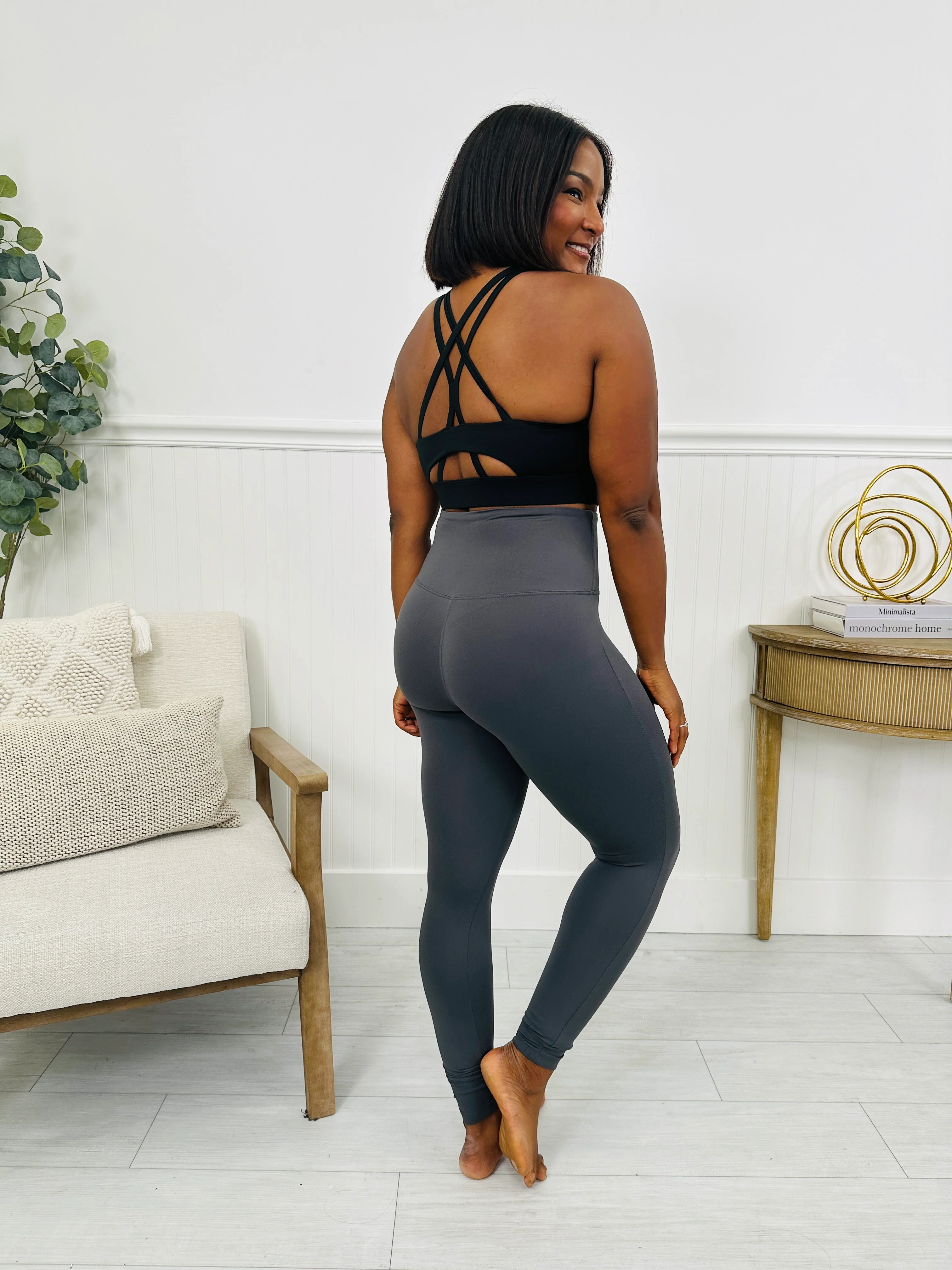 Moves Like Midnight Leggings in Multiple Colors! - Image 4
