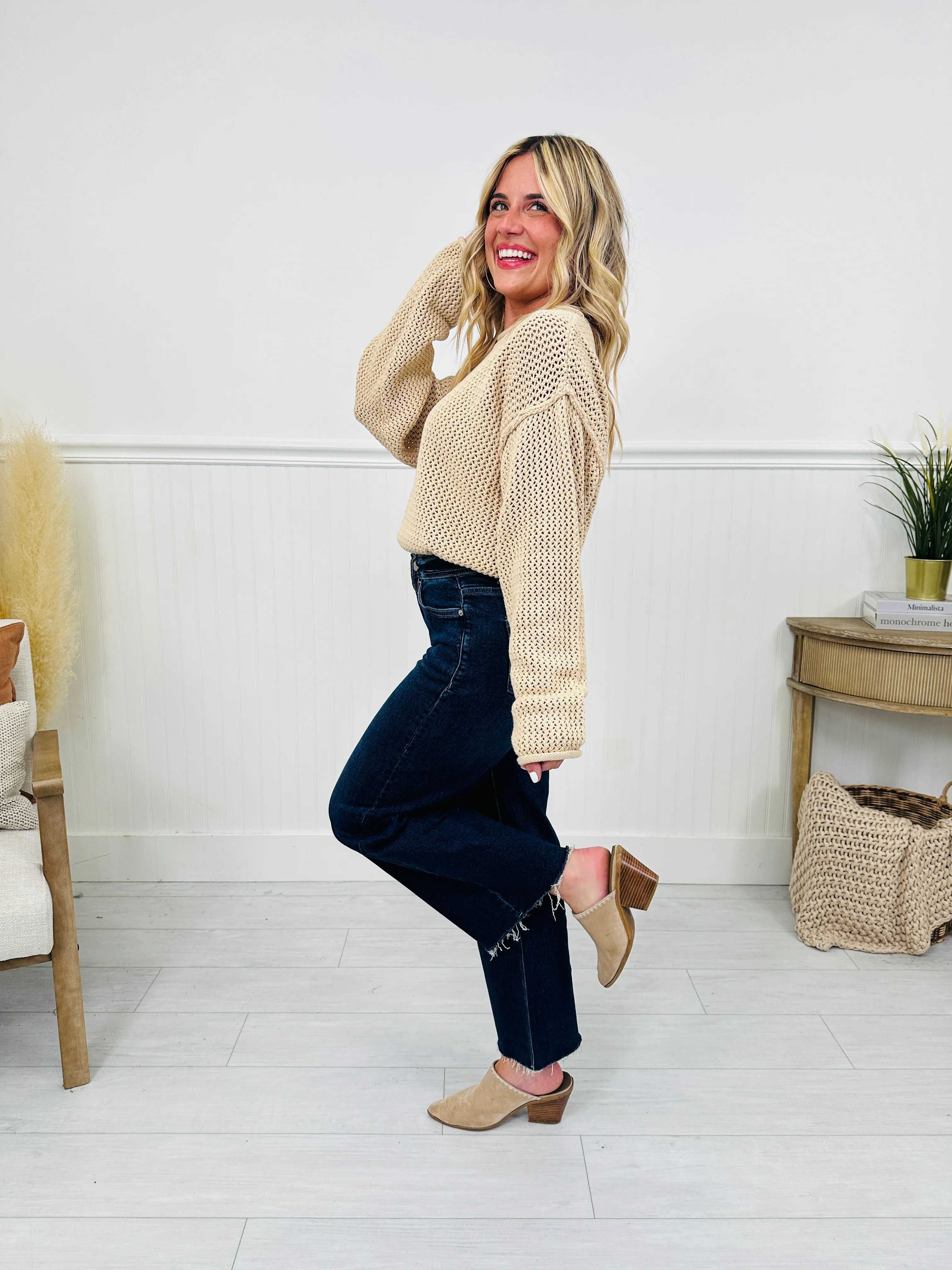 Fall Into Place Tummy Control Wide Leg Crop Jeans - Image 11