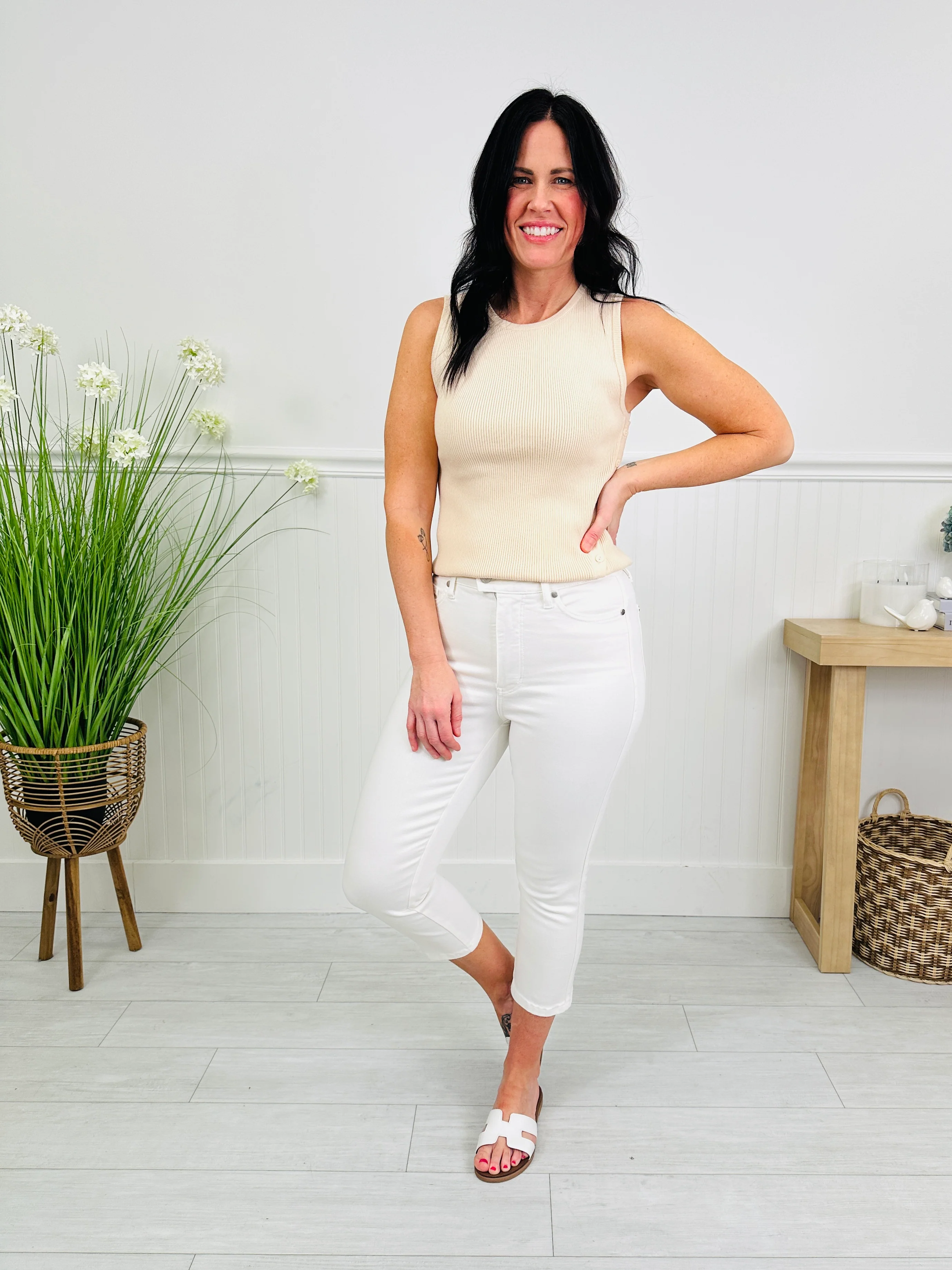 Judy Blue Signs of Spring Tummy Control Capris - Image 18