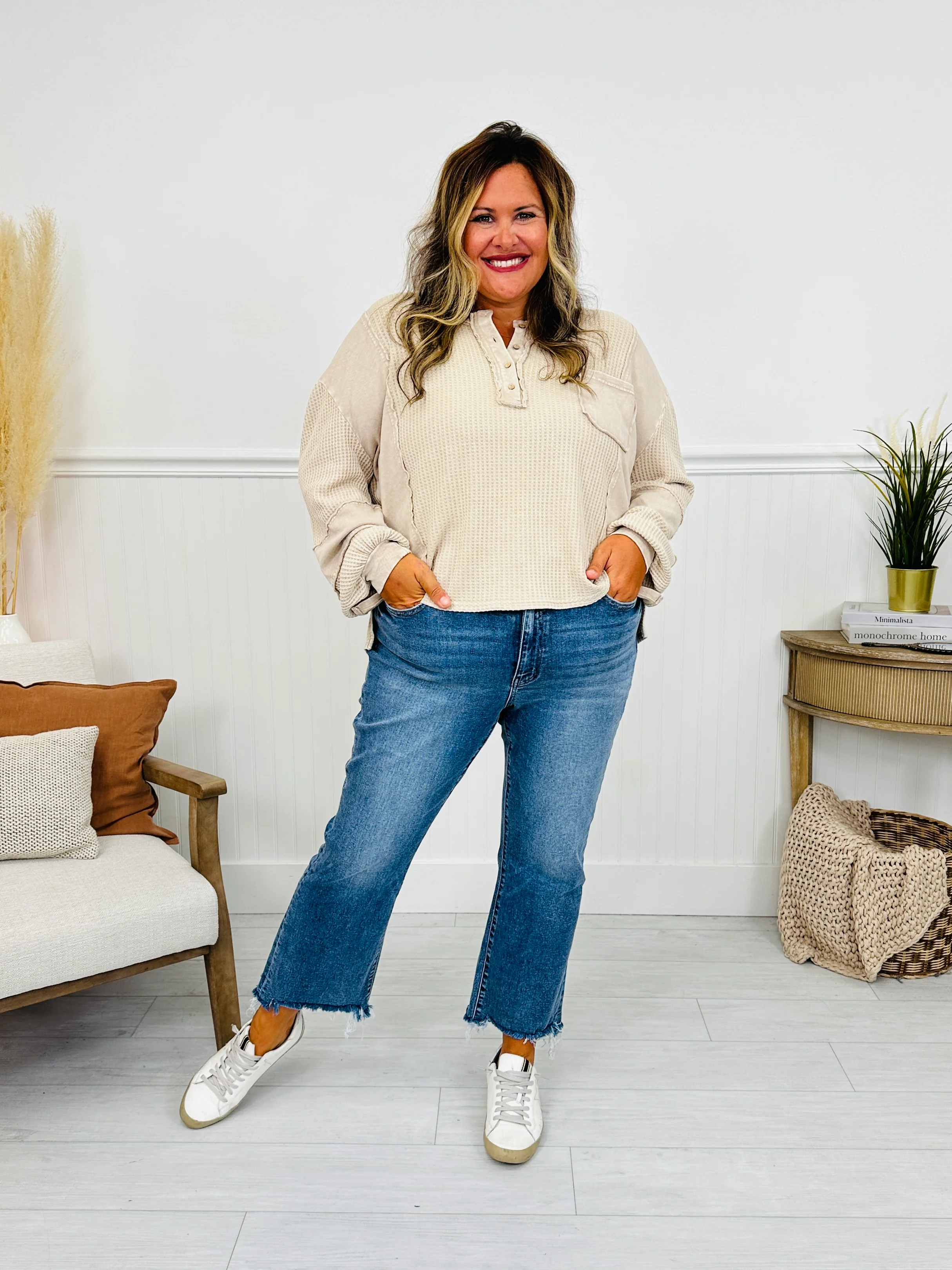 Come Out On Top Cropped Jeans - Image 12