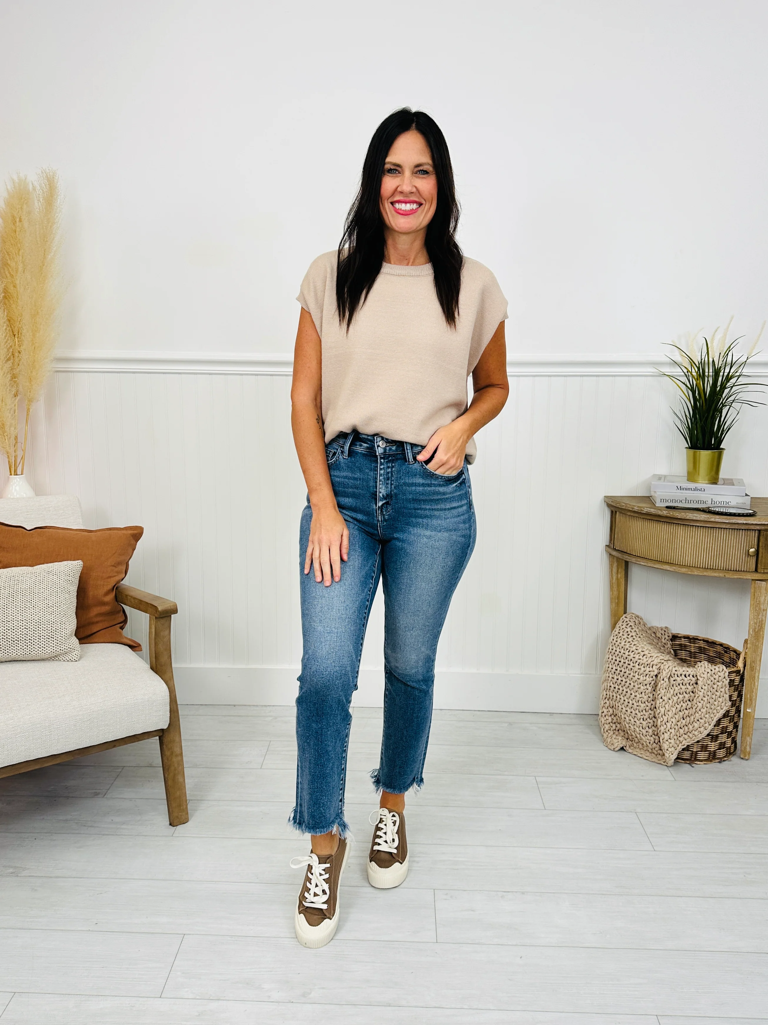 Come Out On Top Cropped Jeans - Image 16