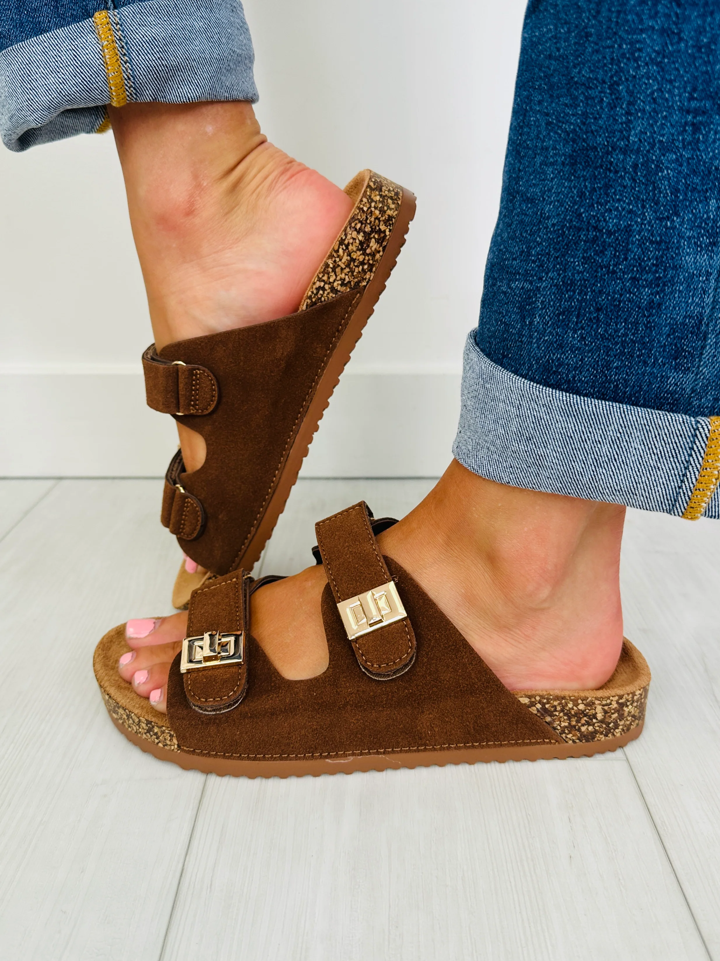 Sandals In Multiple Colors - Image 3