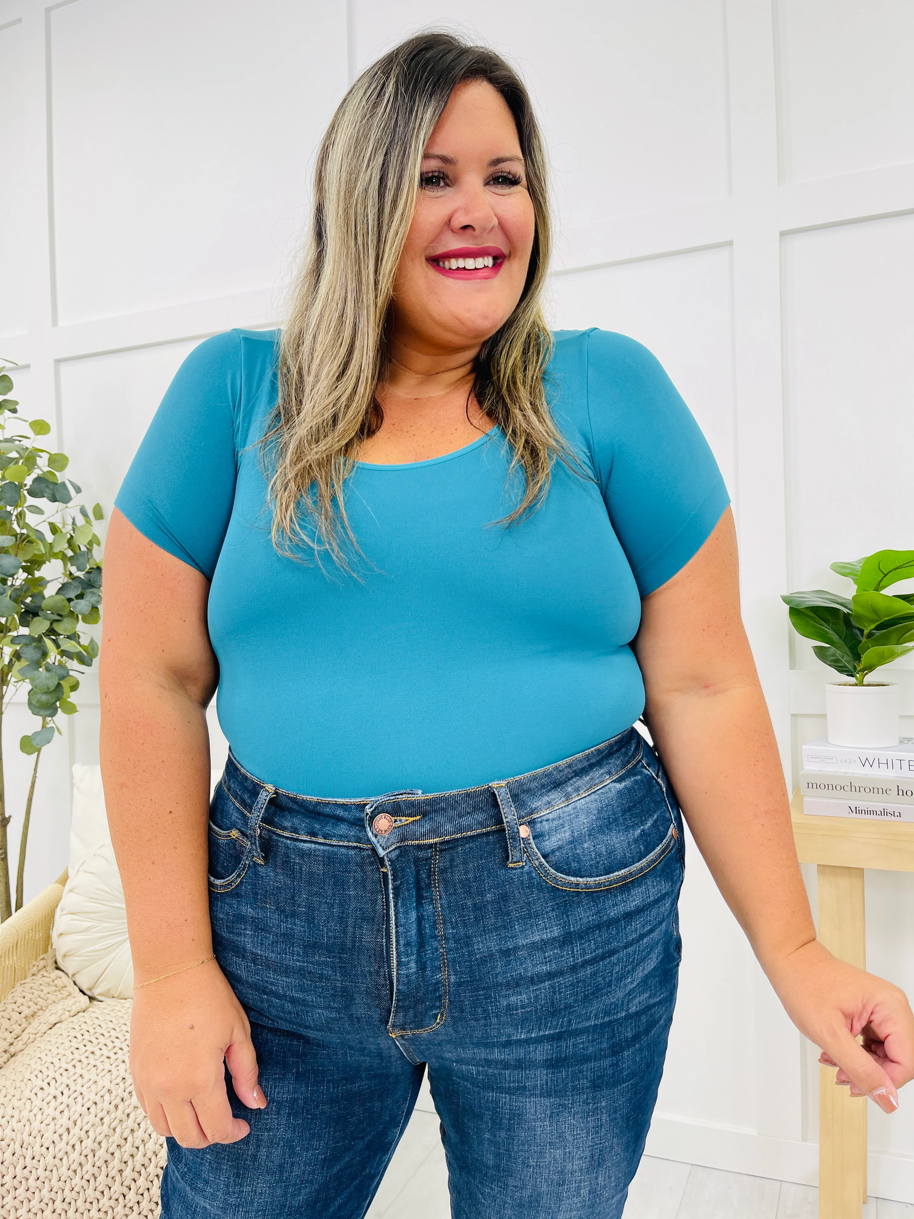 Seamless Reversible V Neck Shapewear Top In Multiple Colors - Image 6