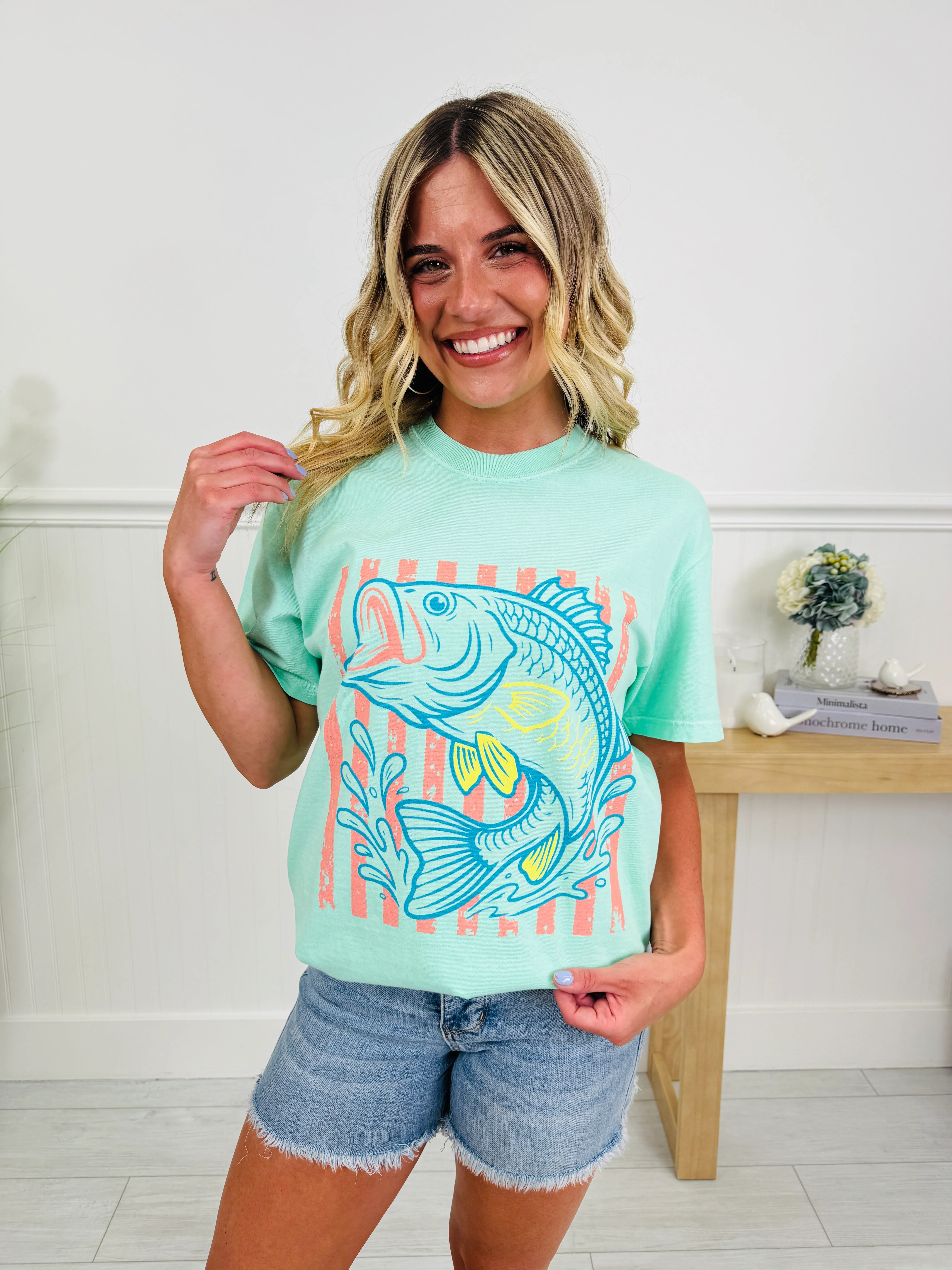 Retro Striped Bass Graphic Tee - Image 4