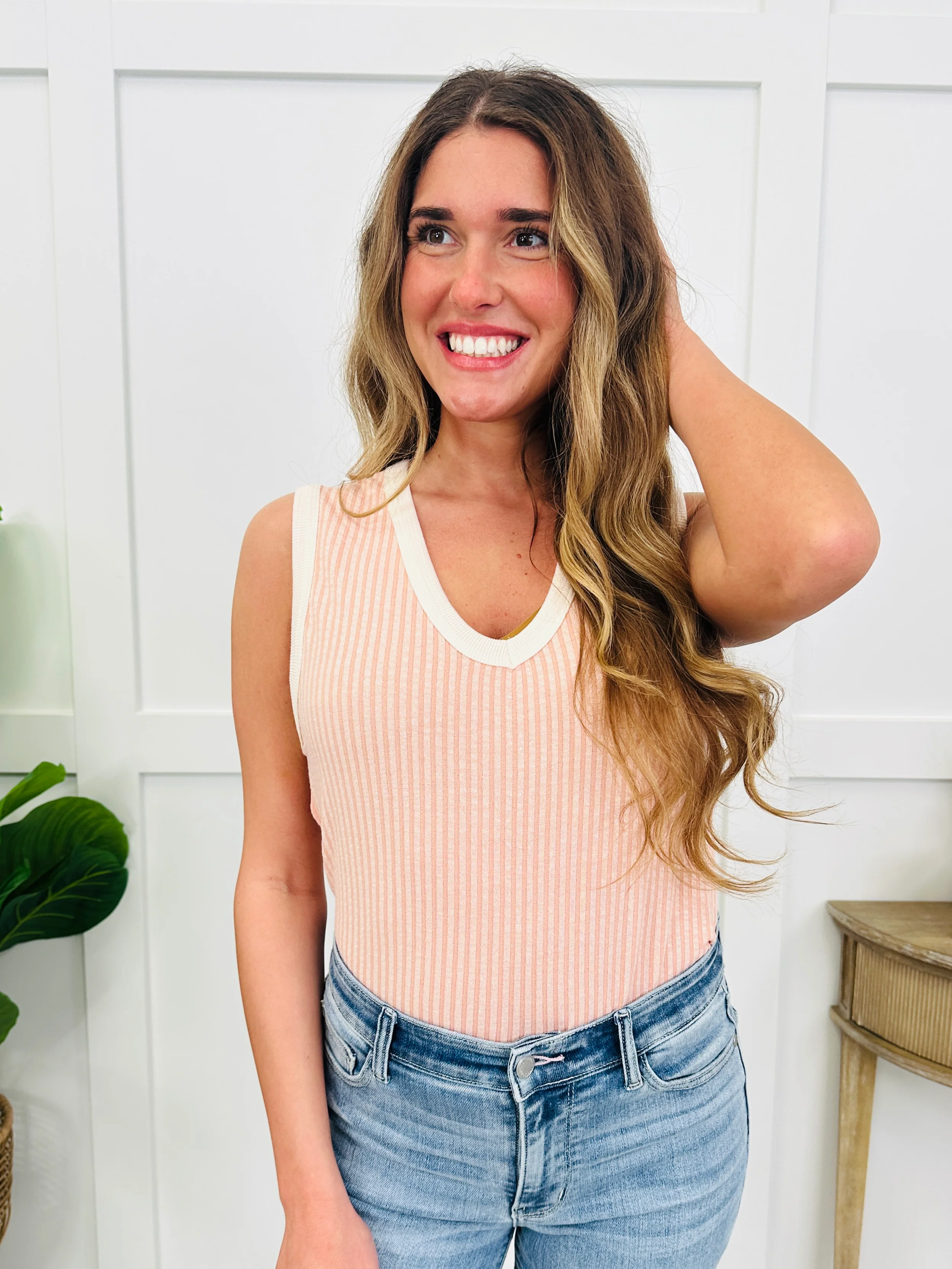 Sideline Style Tank Top In Coral - Image 3