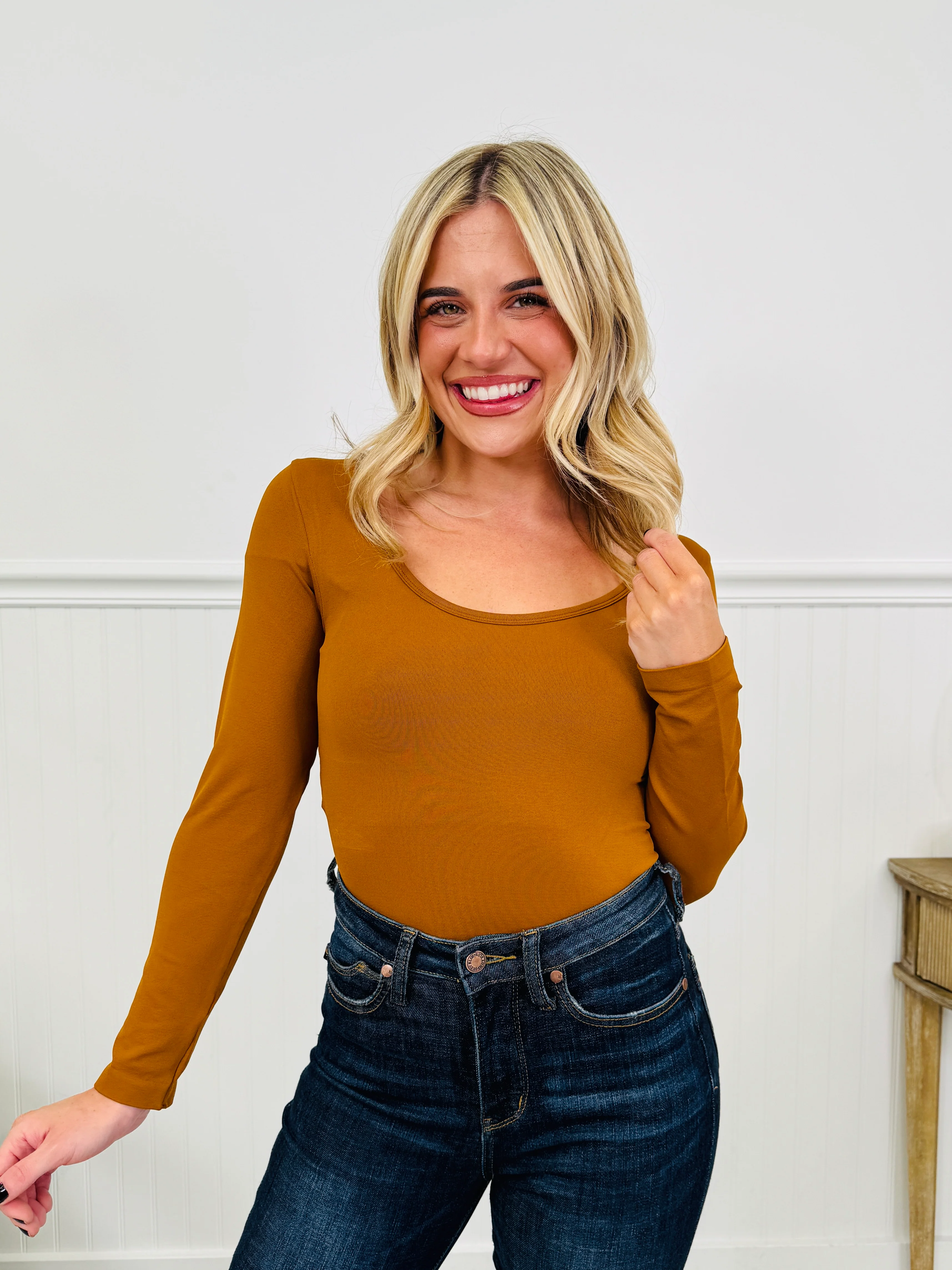 The Seamless Scoop Top In Multiple Colors - Image 3