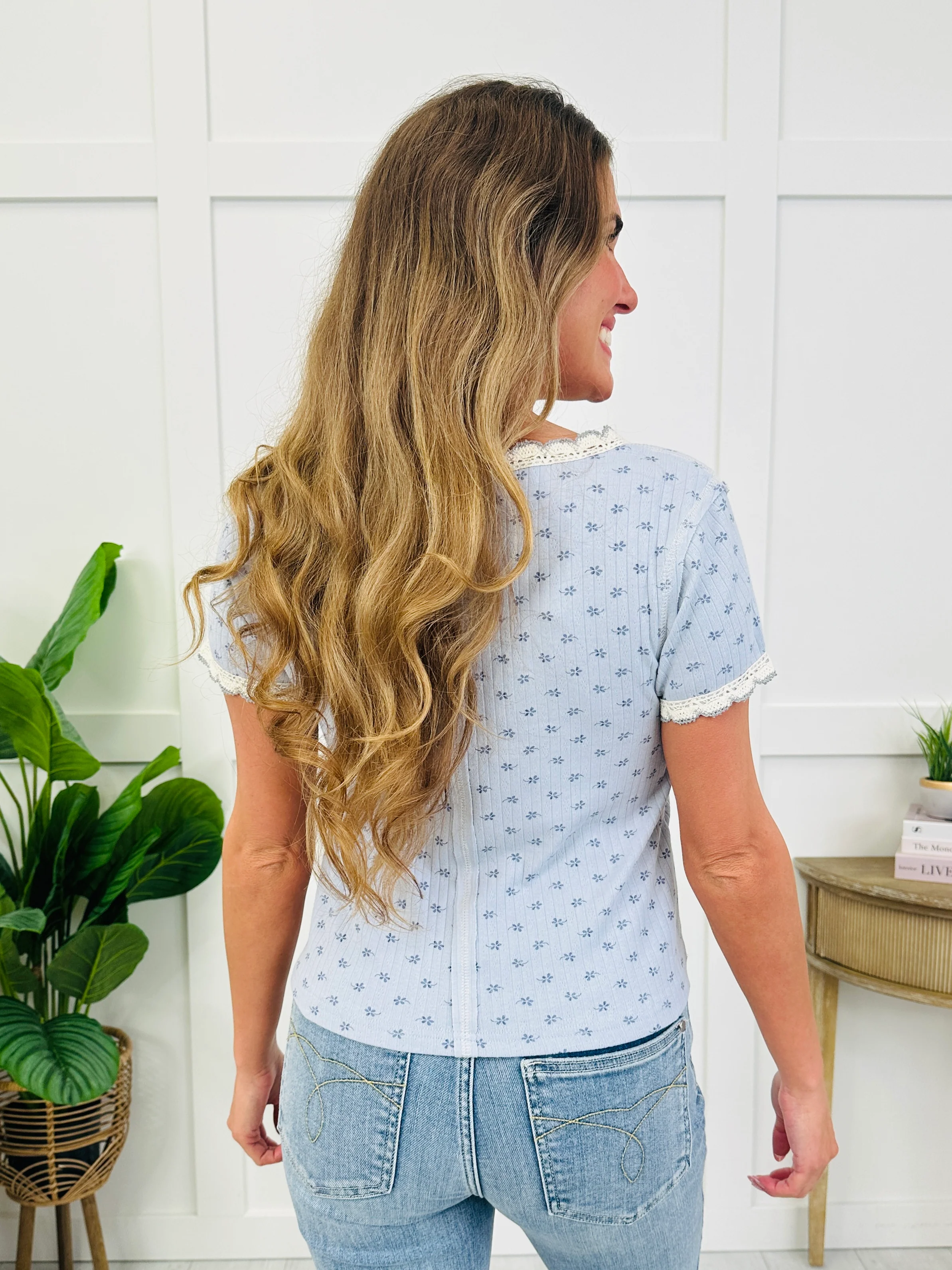 The Soft Contrast Top In Multiple Colors - Image 8