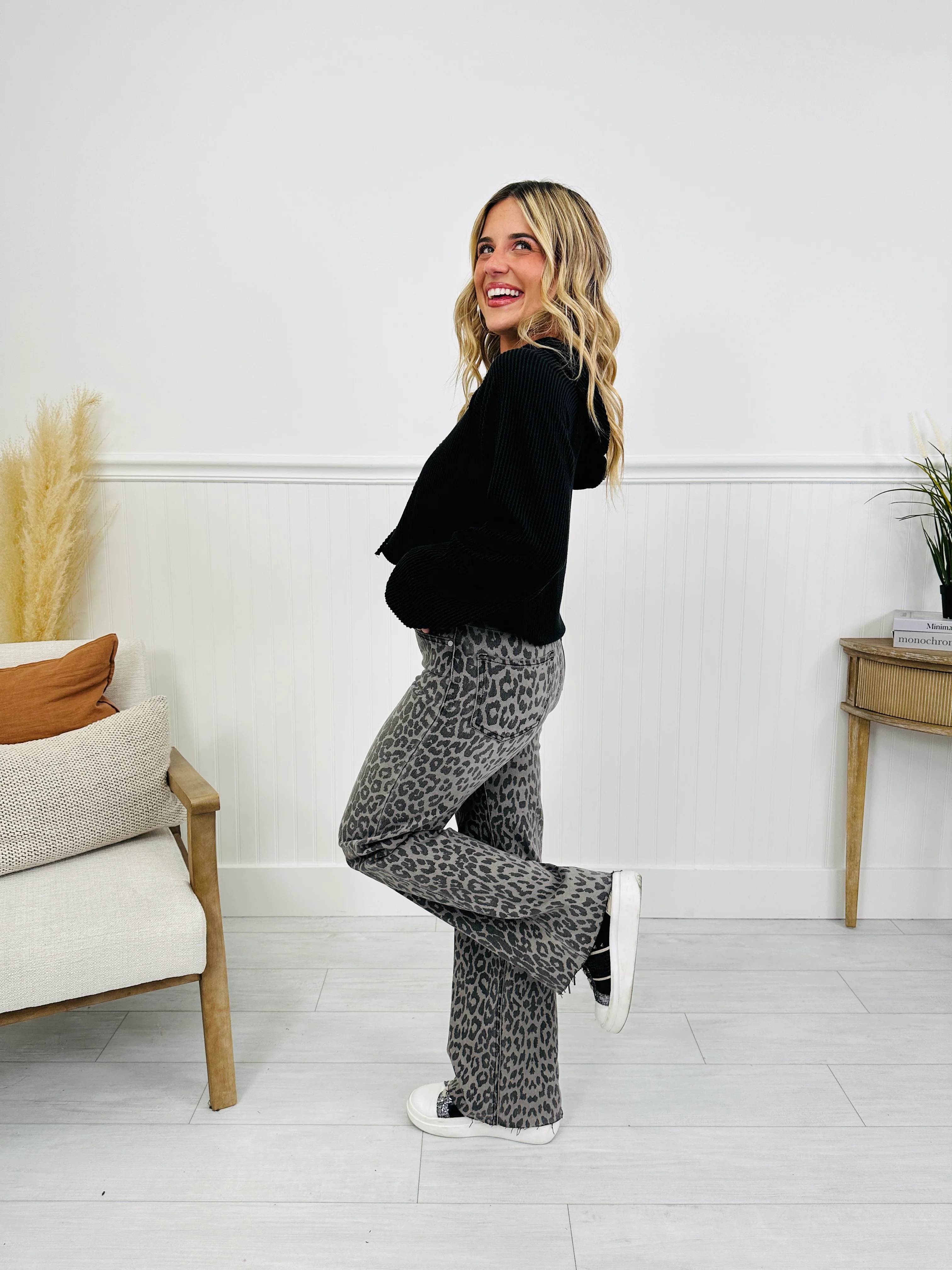 Wild Thing Tummy Control Grey Leopard Jeans - Image 11