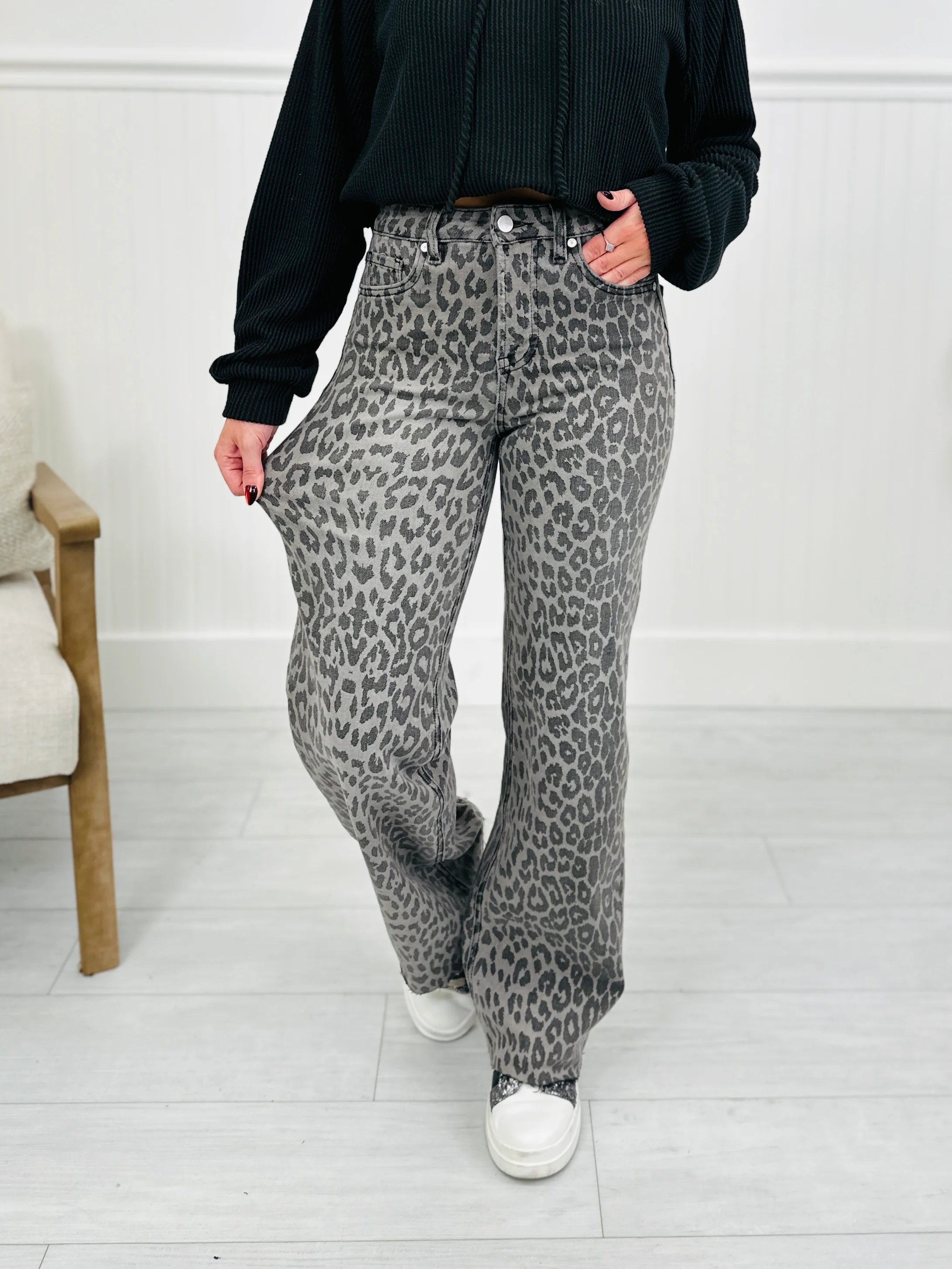 Wild Thing Tummy Control Grey Leopard Jeans - Image 3